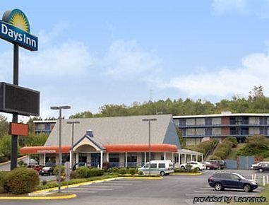 Days Inn By Wyndham Lexington Esterno foto