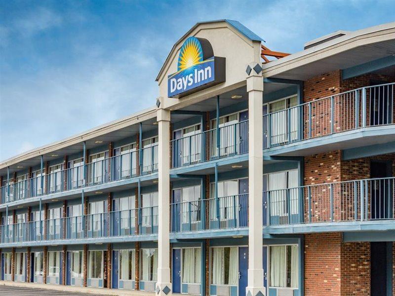 Days Inn By Wyndham Lexington Esterno foto
